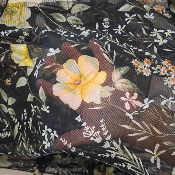 3 for $20☢️Blouse-cold shoulder,cover up, black,sheer,flowers,yellow,orange - Picture 6 of 8